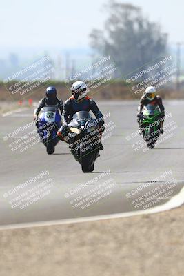 media/Sep-20-2025-TrackDaz (Sat) [[27f0cde673]]/B Group/220pm (Turn 9)/